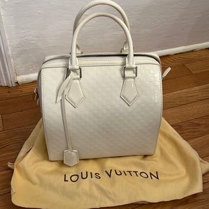Louis Vuitton speedy cube